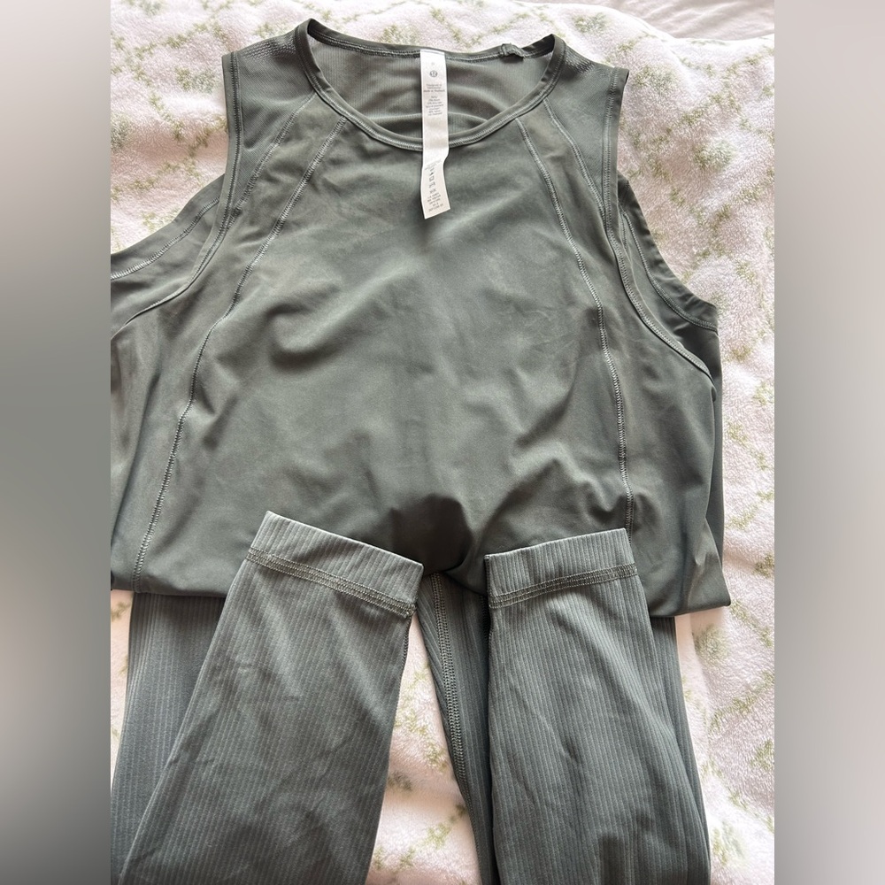 Green Lululemon Sleeveless Top and Leggings Set
